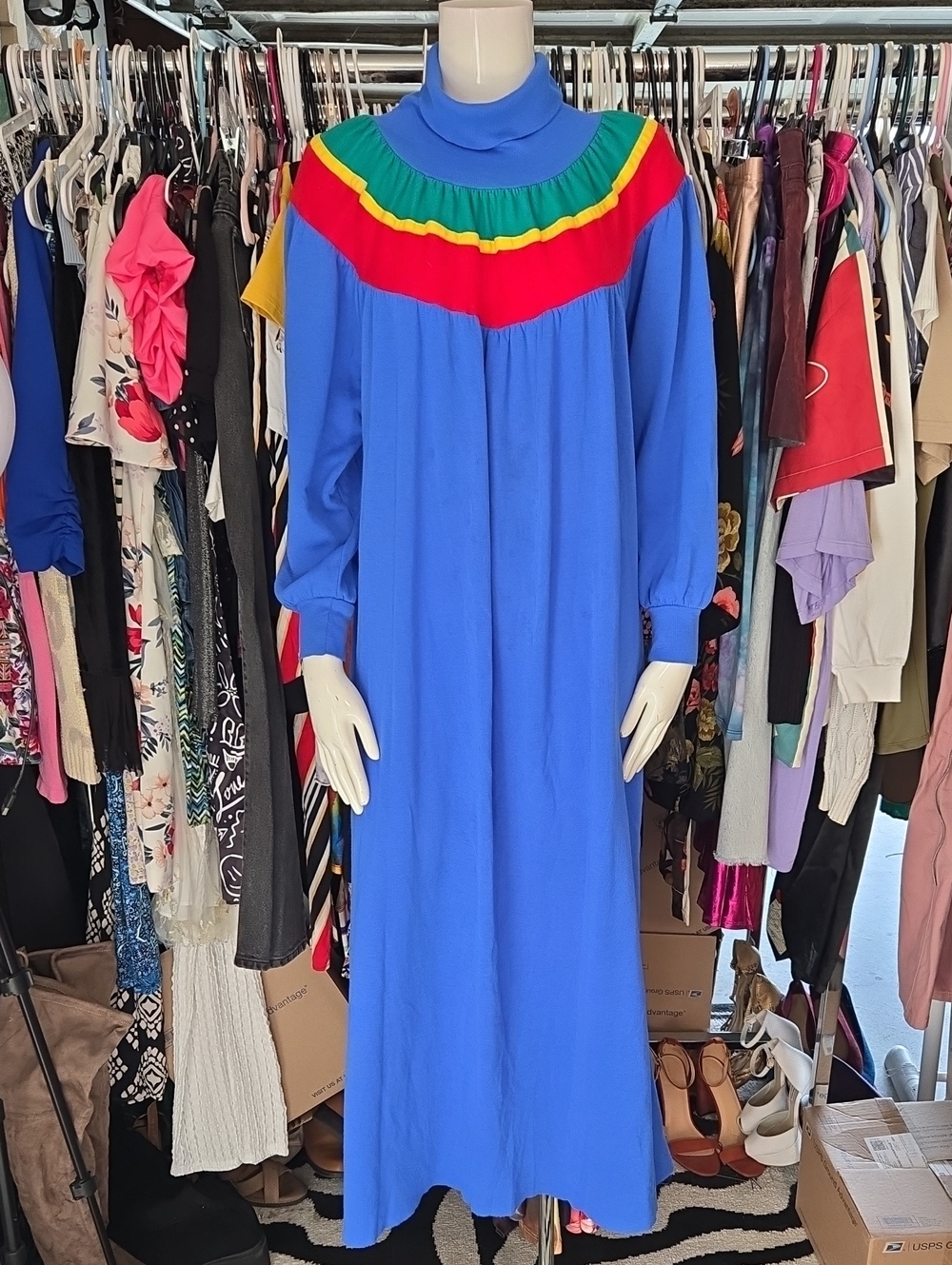 VINTAGE SWEATER DRESS